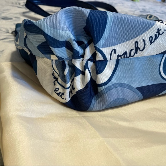 Authentic Blue and White Coach Oversized Bag - Picture 6 of 12